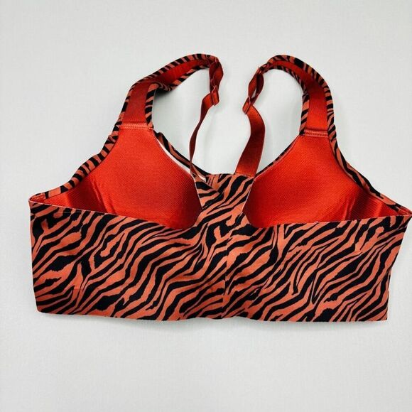 Victoria's Secret Other - Victoria's Secret Sport Incredible Knockout front-zip sports bra 34C